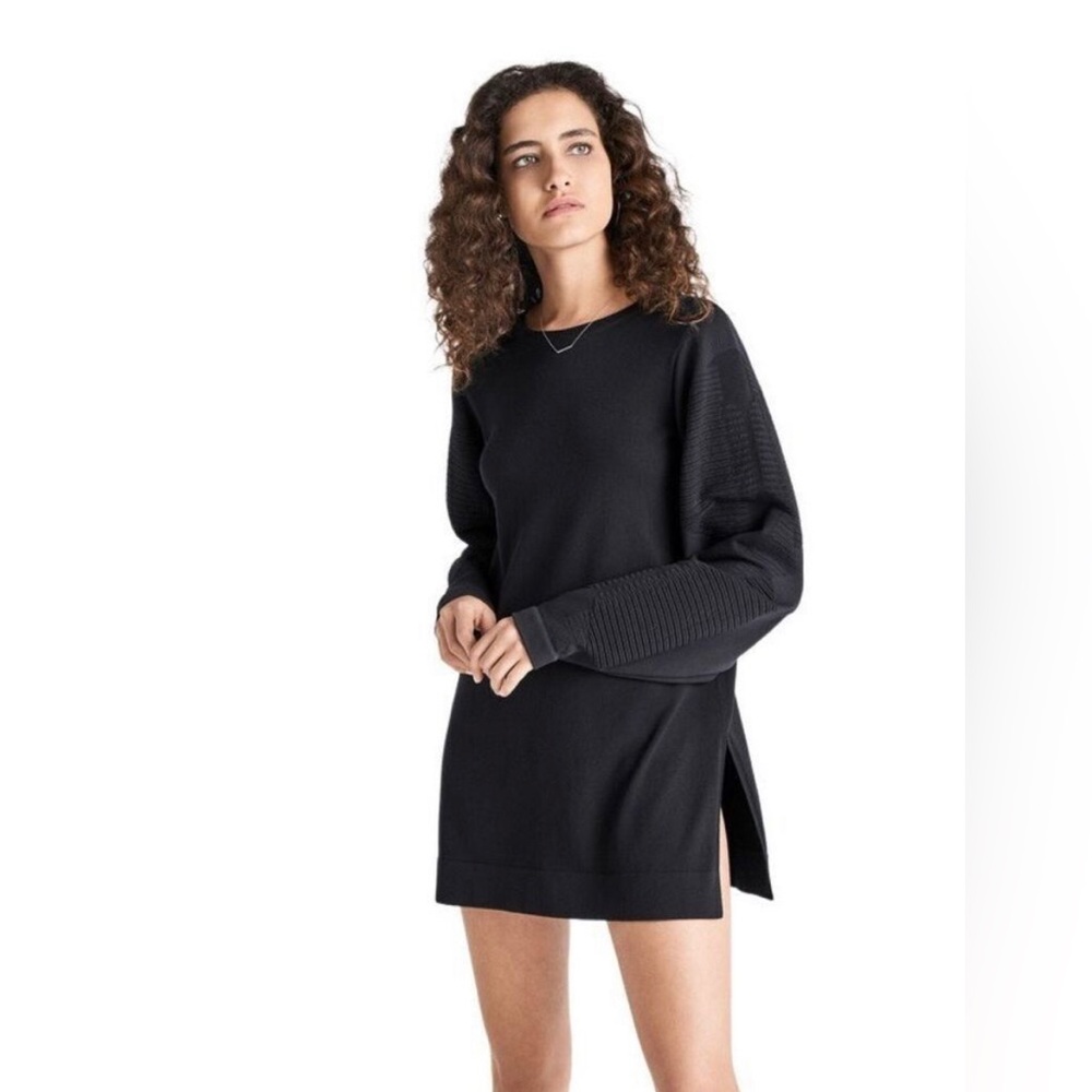 NWT Wolford Trinity Knit Pullover